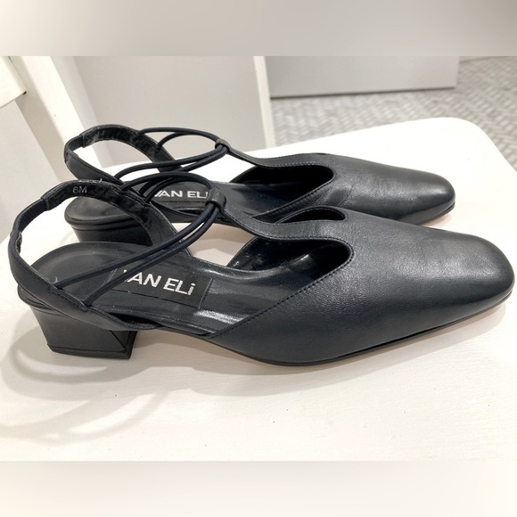 VANELI NAVY LEATHER SHOES - Size 6 - Picture 3 of 9